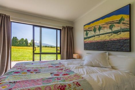 Photo of property in 2/76 Ruapehu Road, Ohakune, 4625