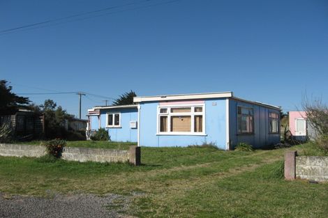 Photo of property in 20 Ngatiawa Street, Himatangi Beach, Foxton, 4891