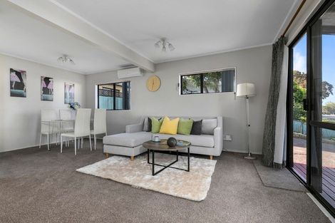 Photo of property in 11 Titirangi Road, New Lynn, Auckland, 0600