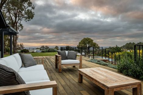 Photo of property in 115 Te Mata Peak Road, Havelock North, 4130