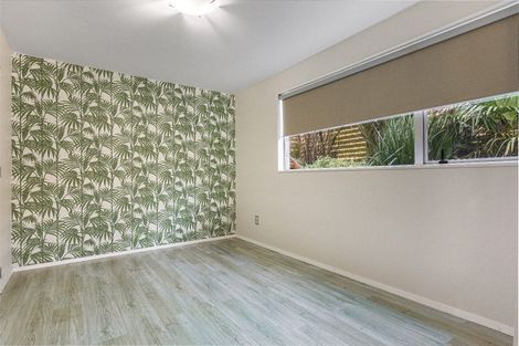 Photo of property in 70a Verran Road, Birkdale, Auckland, 0626