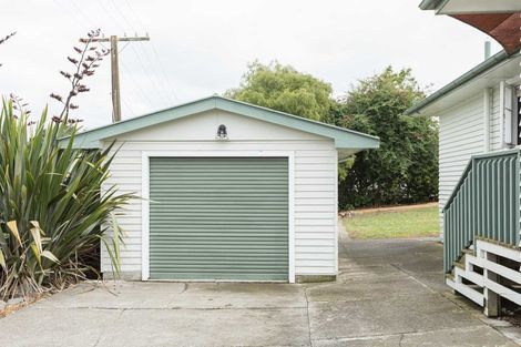Photo of property in 1 Mcgreevy Street, Waipawa, 4210