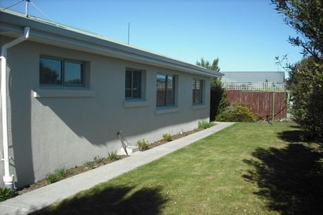 Photo of property in 7a Manly Place, North New Brighton, Christchurch, 8083