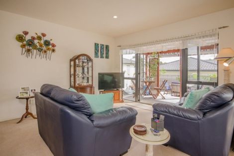 Photo of property in 72c Seabrook Avenue, New Lynn, Auckland, 0600