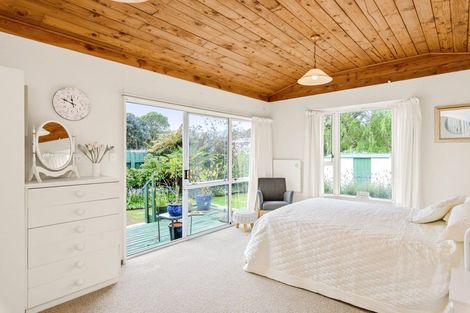 Photo of property in 17b Cypress Grove, Paraparaumu, 5032