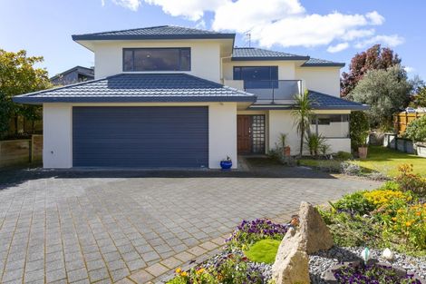 Photo of property in 73 Arrowsmith Avenue, Waipahihi, Taupo, 3330