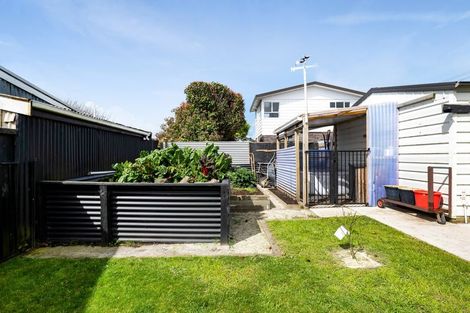 Photo of property in 32 Collins Street, Hawera, 4610