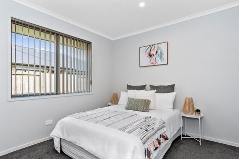 Photo of property in 37 Puhirake Crescent, Pyes Pa, Tauranga, 3112