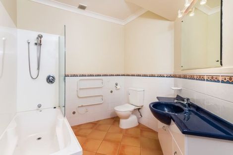 Photo of property in 28 Chesham Avenue, Waipahihi, Taupo, 3330