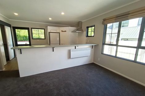 Photo of property in 16b Parsons Glen, Karori, Wellington, 6012