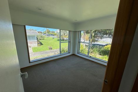 Photo of property in 12a Westwell Road, Belmont, Auckland, 0622