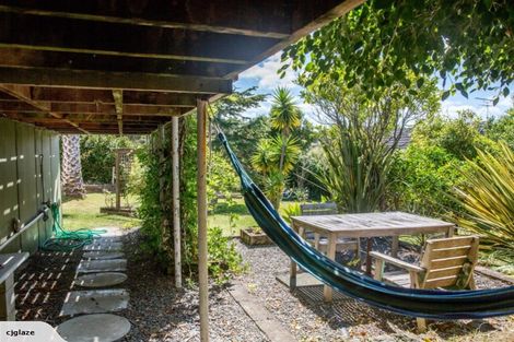 Photo of property in 33 Scott Road, Stanmore Bay, Whangaparaoa, 0932