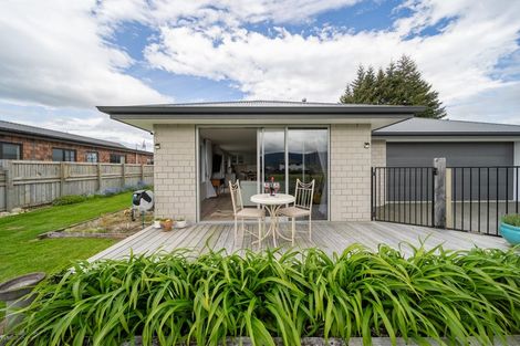 Photo of property in 61 Orbell Crescent, Te Anau, 9679