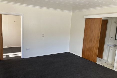 Photo of property in 1/93 Waikawa Road, Picton, 7220