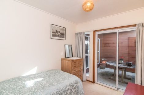 Photo of property in 385a Te Moana Road, Waikanae, 5036