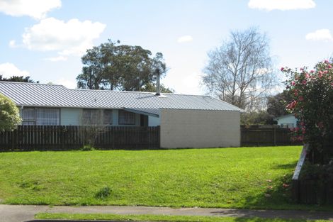 Photo of property in 8 Oldfield Place, Bulls, 4818