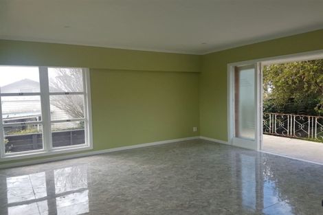 Photo of property in 171a Titirangi Road, New Lynn, Auckland, 0600