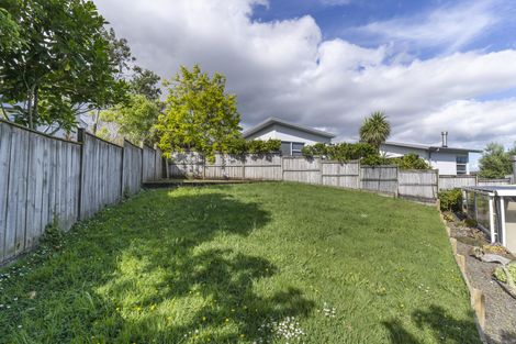 Photo of property in 51 Kittiwake Drive, Schnapper Rock, Auckland, 0632