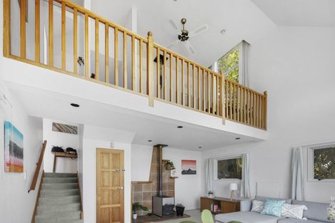 Photo of property in 45 Ferry Road, Days Bay, Lower Hutt, 5013