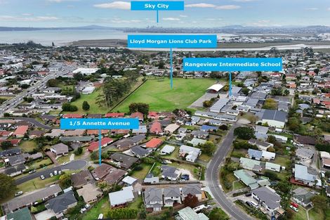 Photo of property in 1/5 Annette Avenue, Te Atatu South, Auckland, 0610