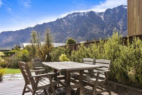 Photo of property in 6 Soudley Court, Jacks Point, Queenstown, 9371