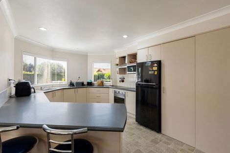 Photo of property in 18 Halcione Close, Flagstaff, Hamilton, 3210