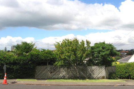 Photo of property in 13 Rangitoto Terrace, Milford, Auckland, 0620