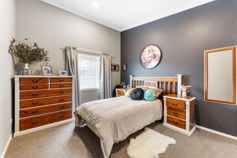 Photo of property in 17 John Street, Stokes Valley, Lower Hutt, 5019