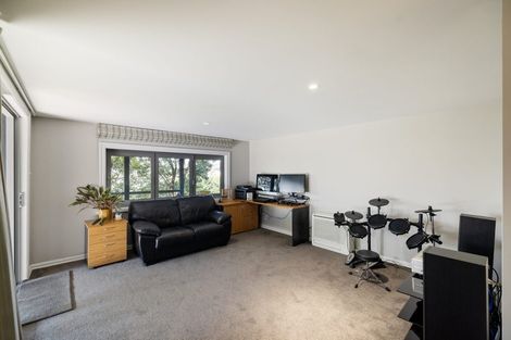 Photo of property in 170 Mount Pleasant Road, Mount Pleasant, Christchurch, 8081
