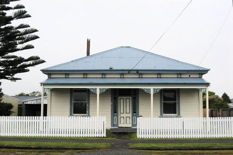 Photo of property in 29 Henley Street, Westport, 7825
