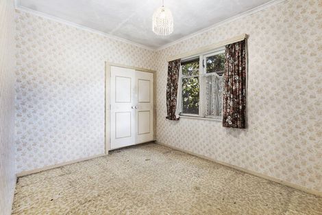 Photo of property in 19 Beauchamp Street, Tawa, Wellington, 5028