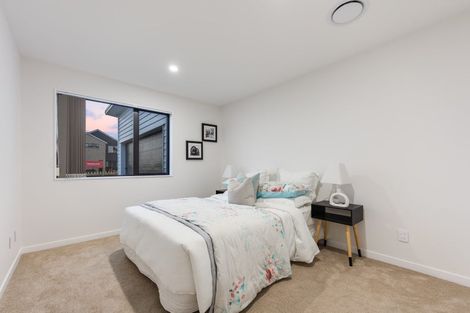 Photo of property in 40 Taikura Avenue, Red Beach, 0932