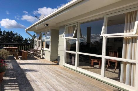 Photo of property in 62 Bethells Road, Waitakere, Henderson, 0782