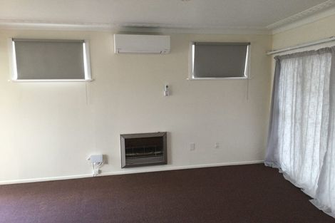 Photo of property in 2/25 Nutsey Avenue, Northcote, Auckland, 0627
