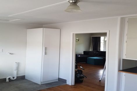 Photo of property in 1/16 Ramillies Place, Glenfield, Auckland, 0629