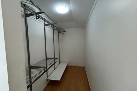 Photo of property in 8 Leatham Crescent, Opaheke, Papakura, 2113