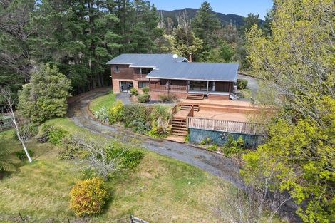 Photo of property in 70 Kaitoke Loop, Kaitoke, Upper Hutt, 5018