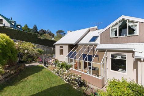 Photo of property in 18 Evergreen Place, Sunshine Bay, Queenstown, 9300