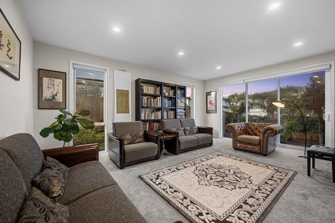 Photo of property in 6 Taraire Place, Orewa, 0931