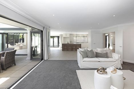 Photo of property in 16 Makora Street, Fendalton, Christchurch, 8041