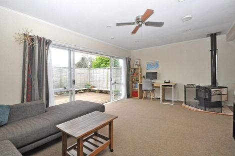 Photo of property in 51 Eastburn Street, Papakura, 2110