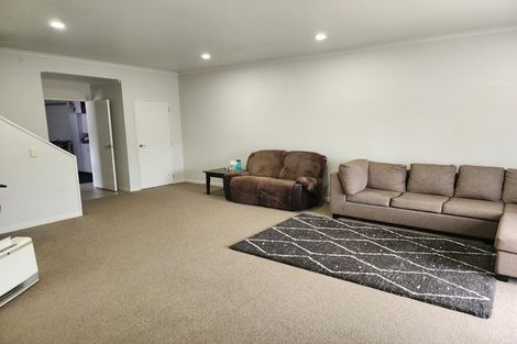 Photo of property in 3/10 Salford Crescent, Flat Bush, Auckland, 2019