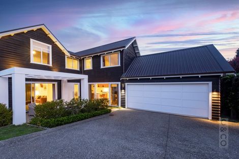 Photo of property in 10 Tauwaka Crescent, Riverhead, 0820