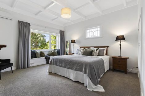 Photo of property in 12 Niccol Avenue, Narrow Neck, Auckland, 0624