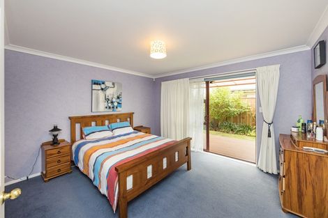 Photo of property in 10 Branigan Parade, Kelvin Grove, Palmerston North, 4414