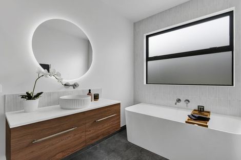 Photo of property in 80 Parklands Avenue, Bell Block, New Plymouth, 4312