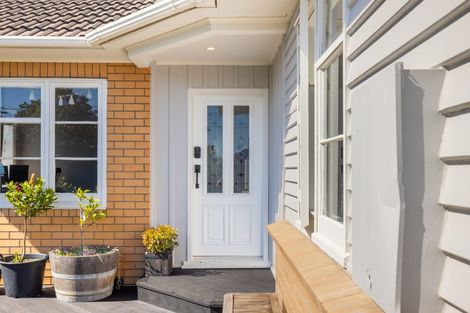 Photo of property in 18a Hay Street, Bromley, Christchurch, 8062