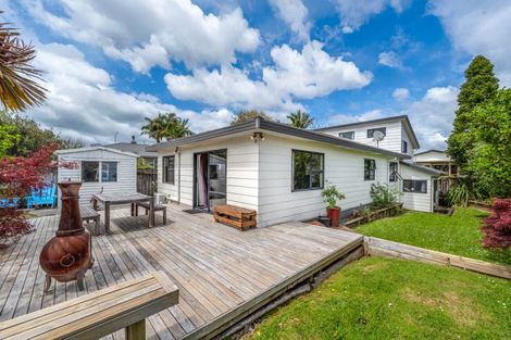 Photo of property in 2/133 Moore Street, Howick, Auckland, 2014