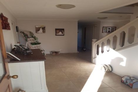 Photo of property in 17 Poutama Place, Tawhero, Whanganui, 4501