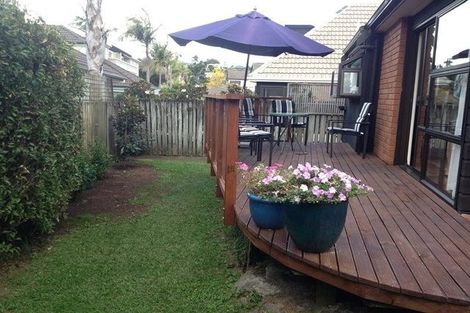 Photo of property in 2/7 Montrose Terrace, Mairangi Bay, Auckland, 0630